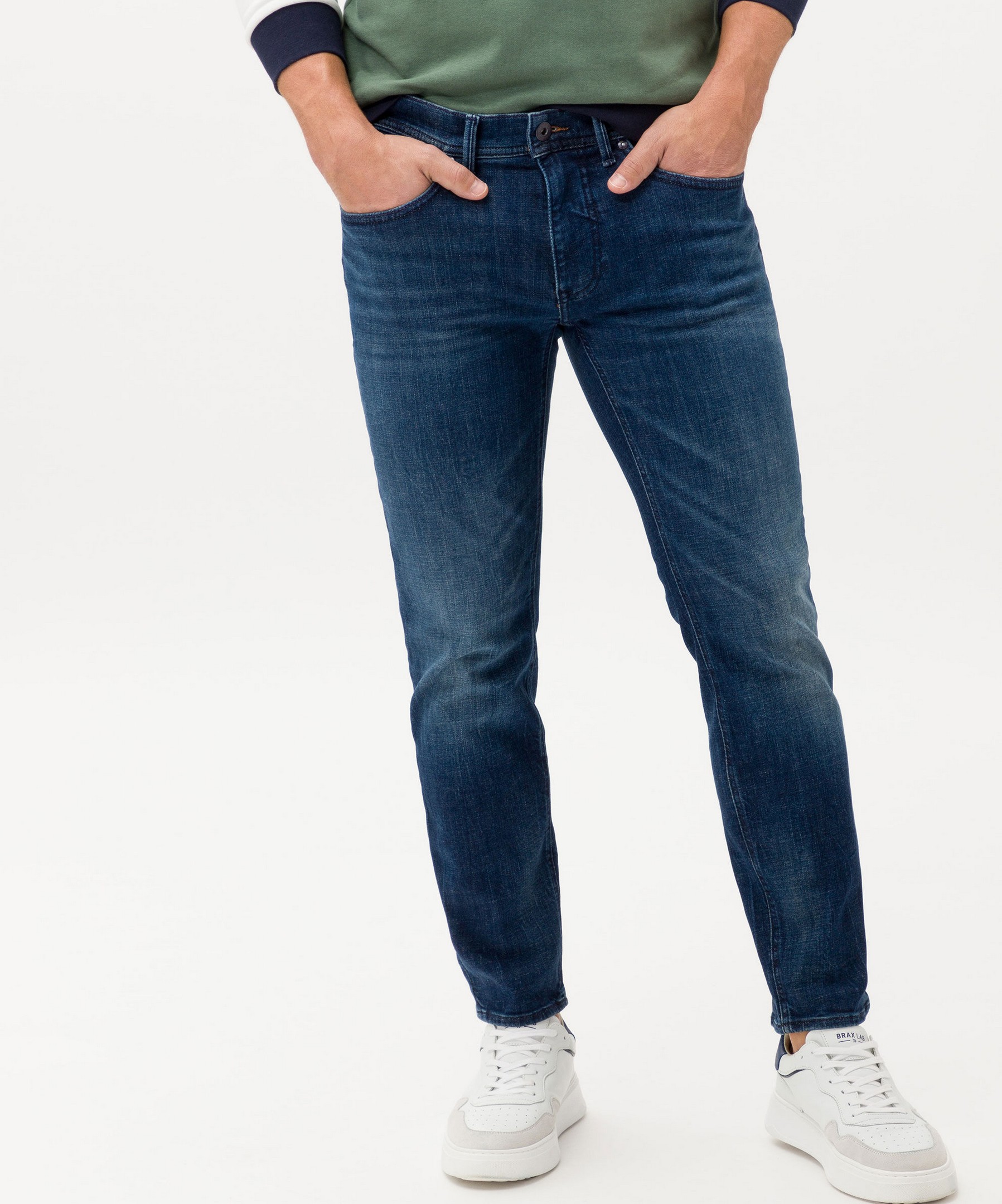Brax Chris 5-Pocket Vintage Denim Hi-Flex Superstretch Blue Planet Jeans  Deep Royal Blue Used | Jan Rozing Men's Fashion